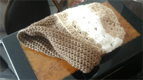 Beautiful Knit Hat, white-brown pattern